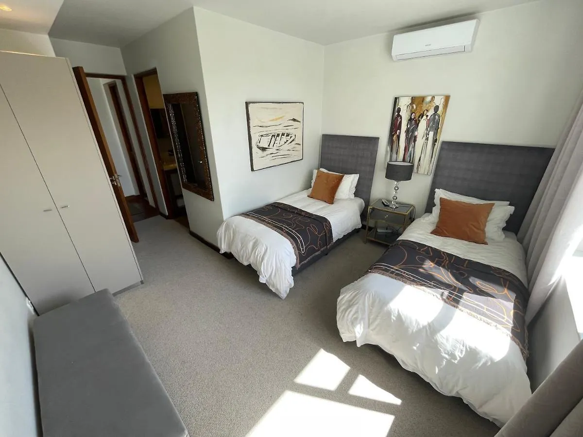Pepper House Villa ,Housekeeper , Heated Pool , Hot Tub, Backup Solar And Water Systems Kapstadt Südafrika