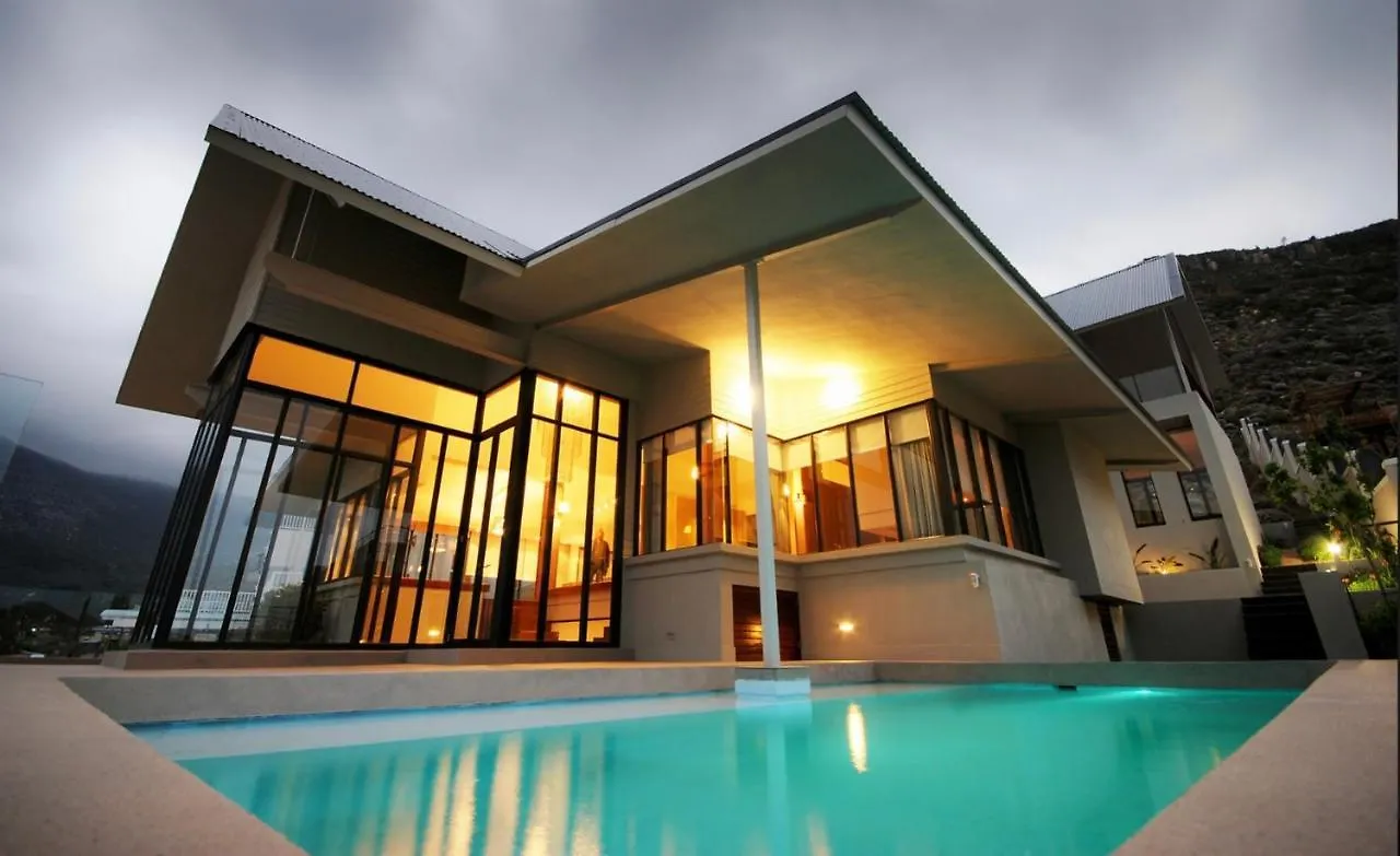 Pepper House Villa ,Housekeeper , Heated Pool , Hot Tub, Backup Solar And Water Systems Kapstadt