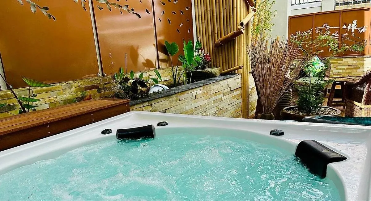 Pepper House Villa ,Housekeeper , Heated Pool , Hot Tub, Backup Solar And Water Systems Kapstadt